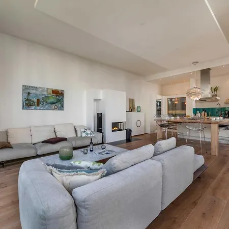 Ostseebad Sellin, Apartmán *